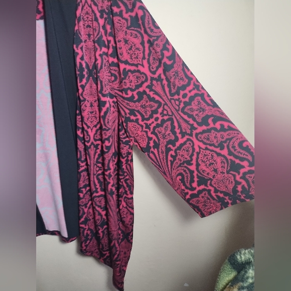 Catherines Top Open Front Red Pattern Duster Artsy - Picture 7 of 16